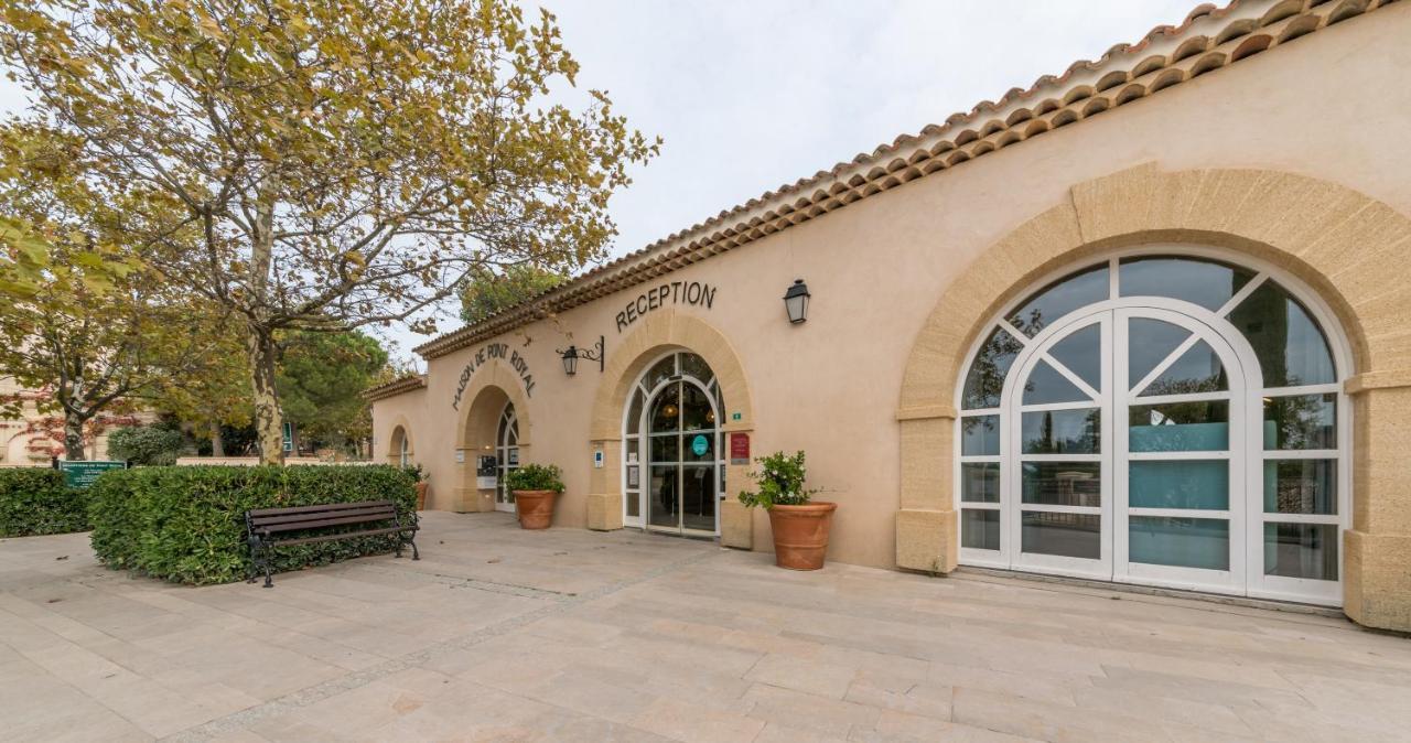 Village Pierre & Vacances Pont Royal En Provence Mallemort Exterior photo