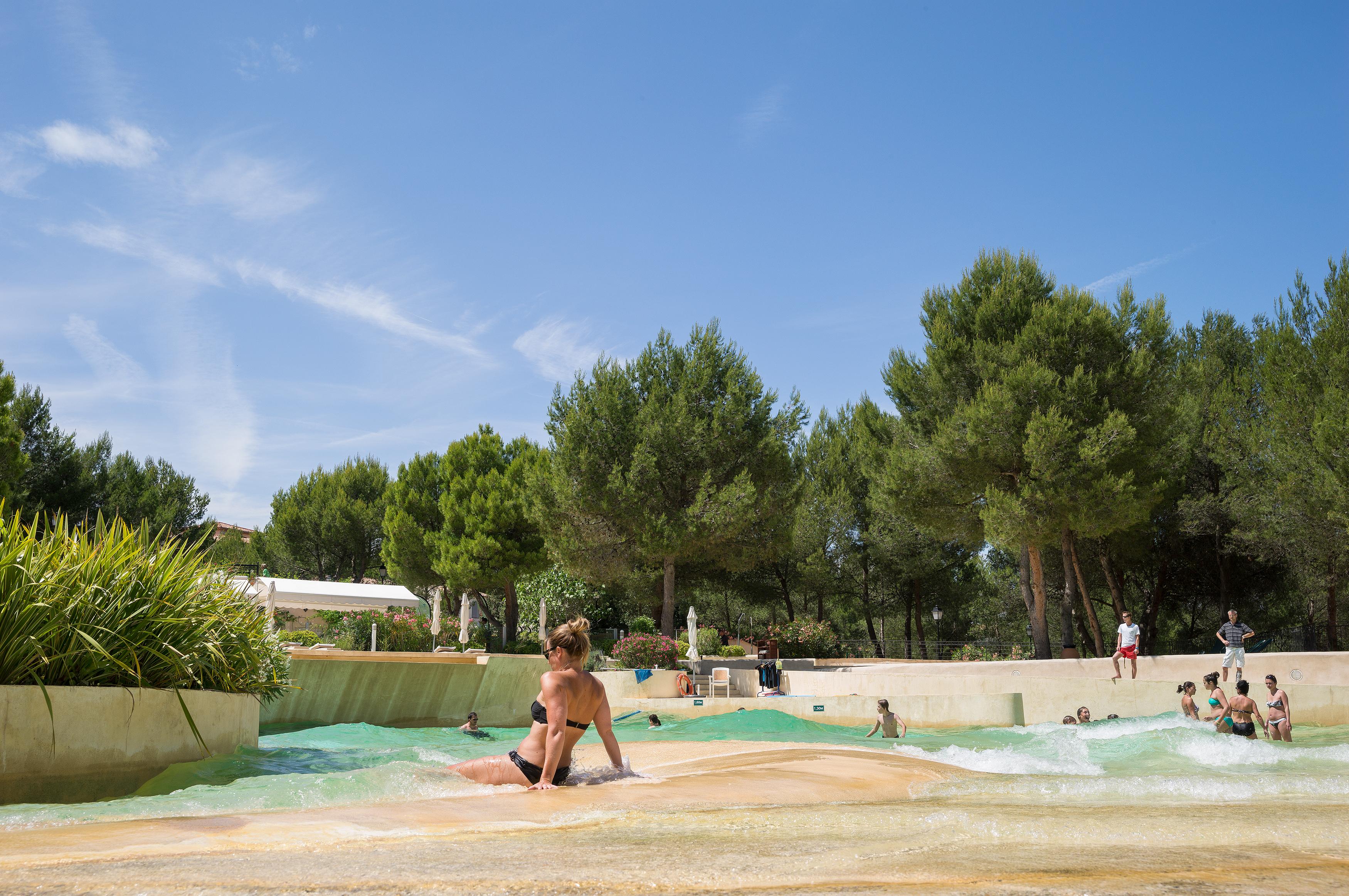 Village Pierre & Vacances Pont Royal En Provence Mallemort Exterior photo