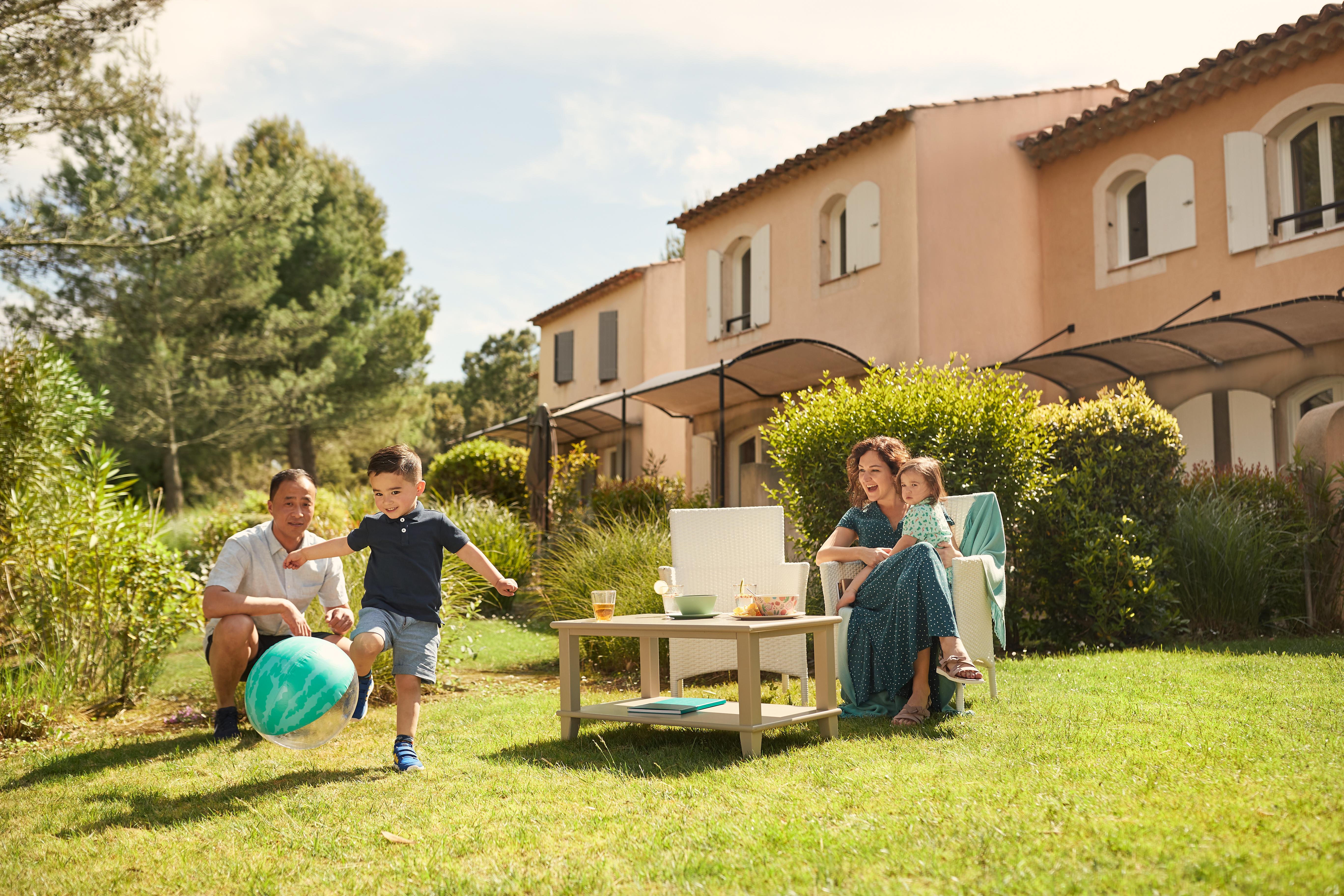 Village Pierre & Vacances Pont Royal En Provence Mallemort Exterior photo