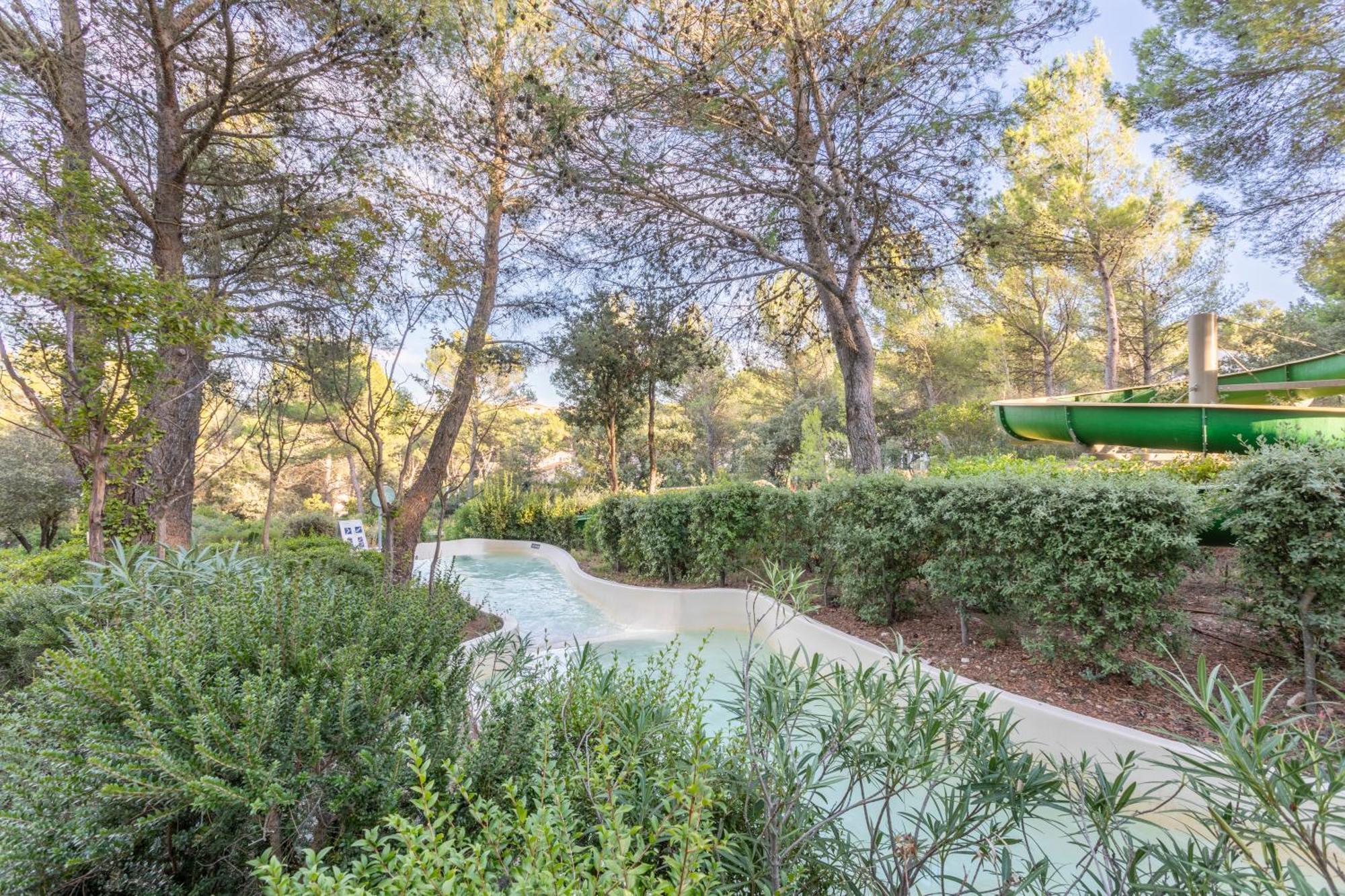Village Pierre & Vacances Pont Royal En Provence Mallemort Exterior photo