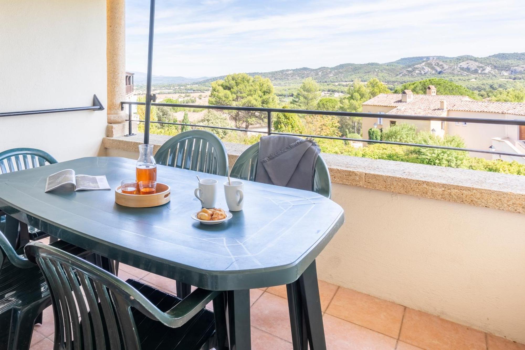 Village Pierre & Vacances Pont Royal En Provence Mallemort Exterior photo
